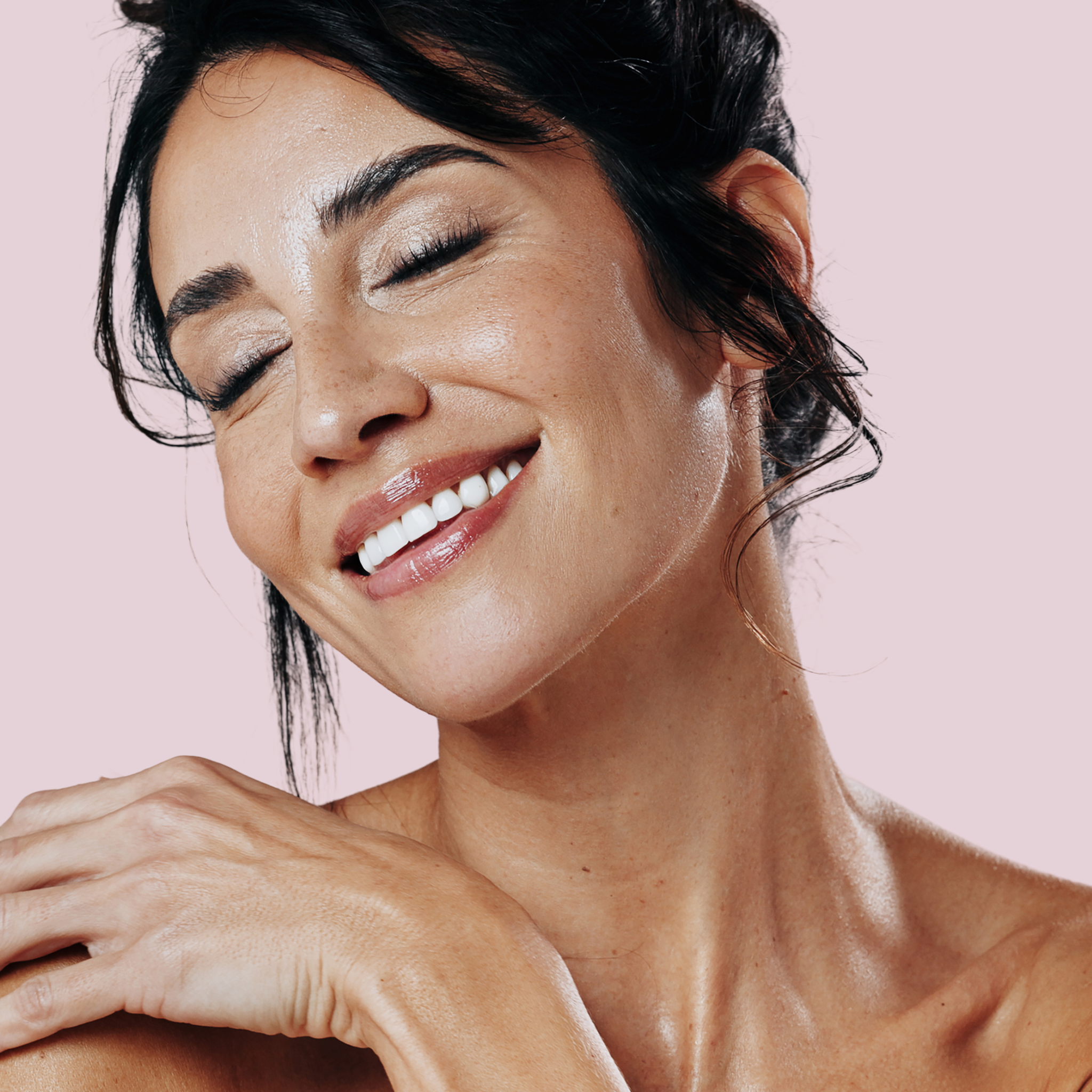 <p><em><strong>Up to 25% Off Microneedling</strong></em></p>